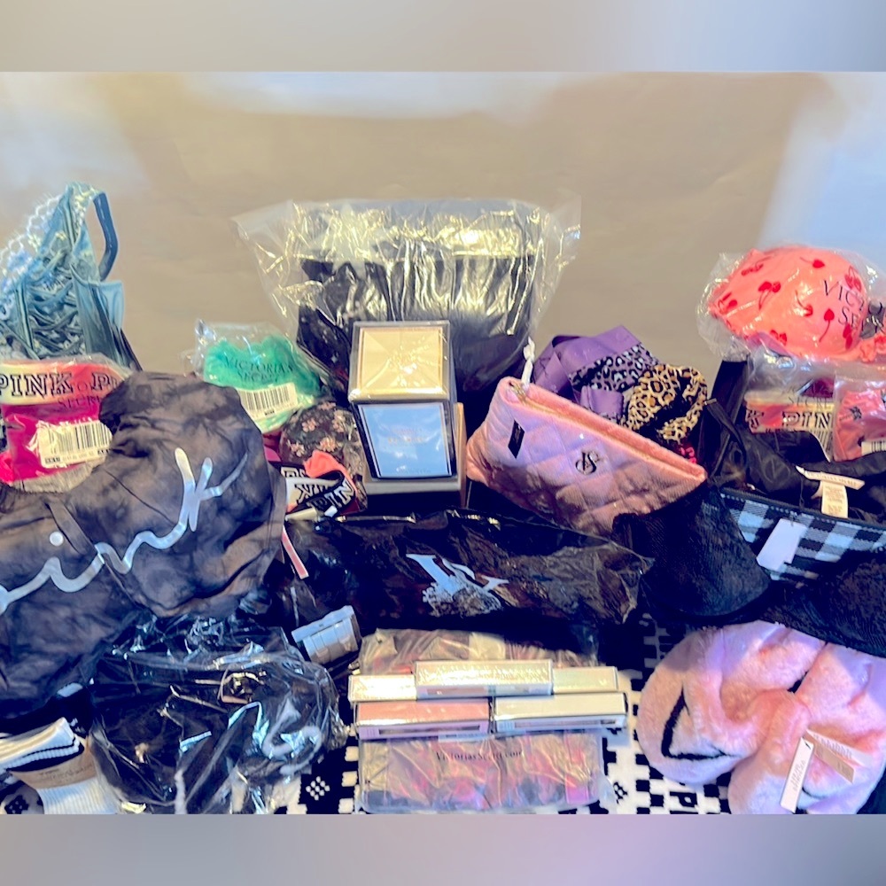 💕VS/PINK💕 - Picture 13 of 16